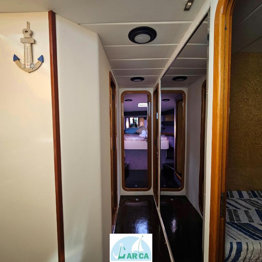 Hotel Boat And Breakfast Monica à Naples Extérieur photo