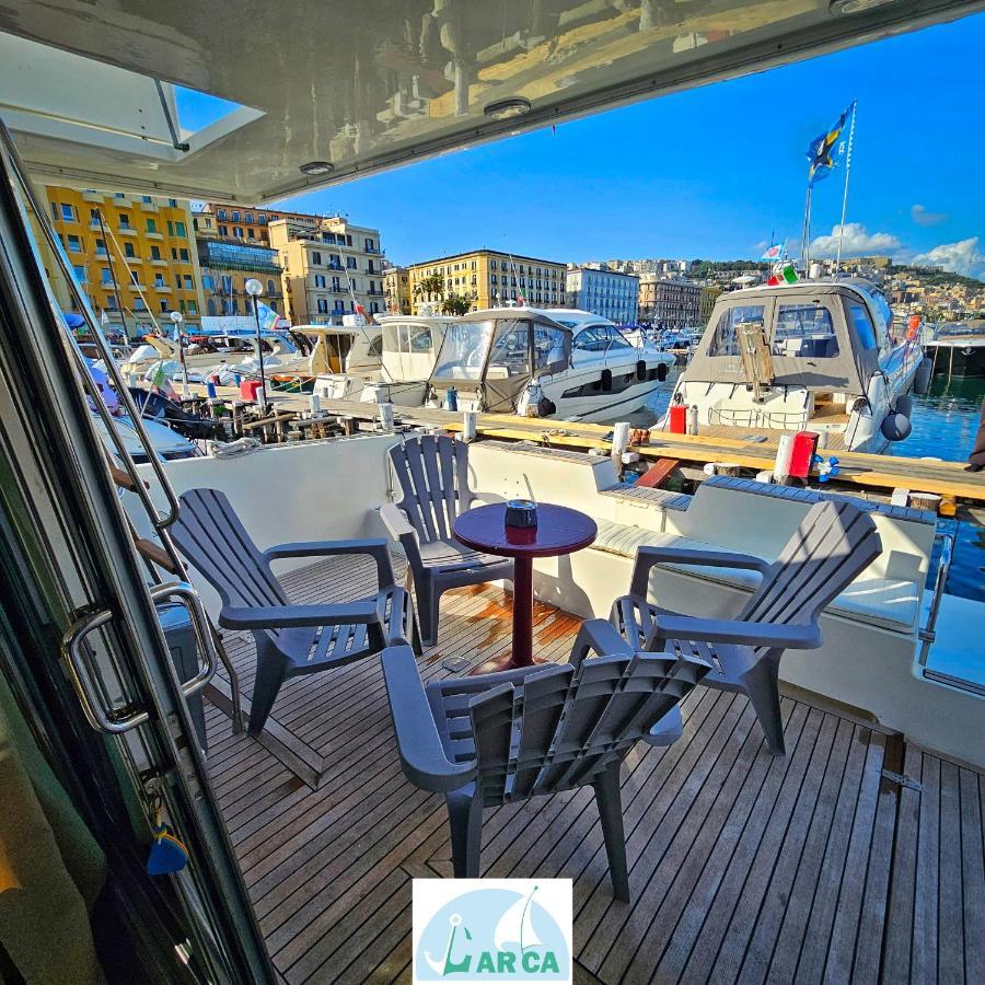 Hotel Boat And Breakfast Monica à Naples Extérieur photo
