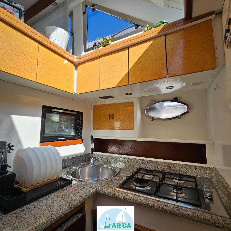 Hotel Boat And Breakfast Monica à Naples Extérieur photo